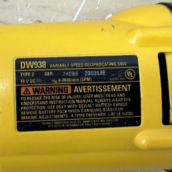 DEWALT DW938 18V Variable Speed Reciprocating Saw (Tool Only, Used) - Picture 2 of 8